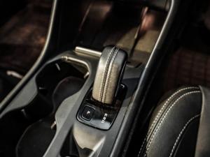 Volvo XC40 T5 AWD Momentum - Image 18