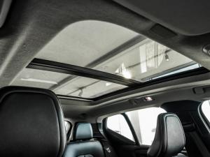 Volvo XC40 T5 AWD Momentum - Image 19