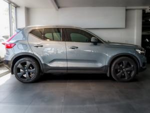 Volvo XC40 T5 AWD Momentum - Image 3