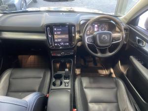 Volvo XC40 T5 AWD Momentum - Image 5