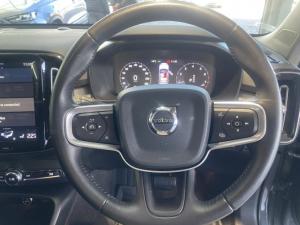 Volvo XC40 T5 AWD Momentum - Image 8
