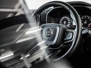 Volvo XC40 T5 AWD Momentum - Image 9