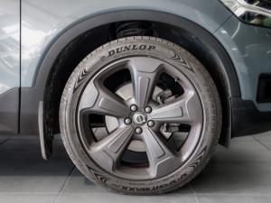 Volvo XC40 T5 AWD Momentum - Image 9
