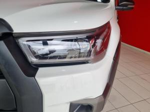 Toyota Hilux 2.8GD-6 double cab Legend auto - Image 3