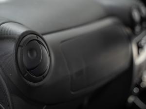 Nissan NP200 1.6i safety pack (aircon) - Image 19