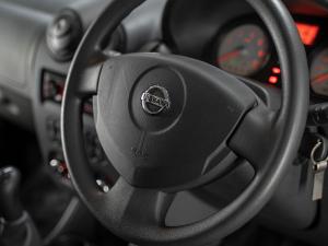 Nissan NP200 1.6i safety pack (aircon) - Image 21