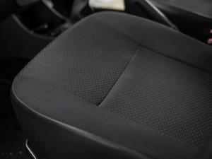 Nissan NP200 1.6i safety pack (aircon) - Image 26