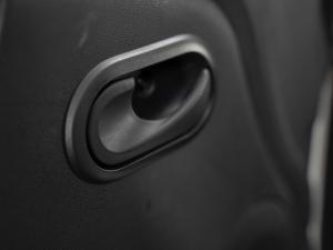 Nissan NP200 1.6i safety pack (aircon) - Image 33