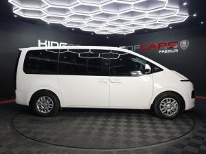 Hyundai Staria 2.2D Executive 9-seater - Image 3