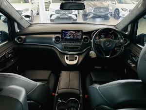 Mercedes-Benz V-Class V300d Exclusive - Image 11