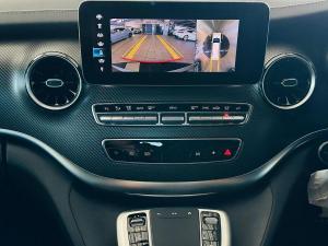 Mercedes-Benz V-Class V300d Exclusive - Image 13