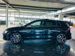 Volkswagen Golf GTI - Image 12
