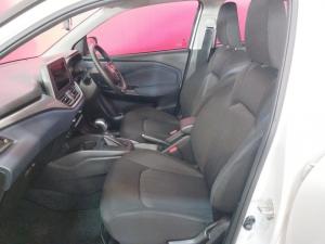 Toyota Starlet 1.5 XS auto - Image 9