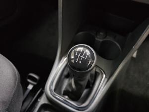 Volkswagen Polo Vivo hatch 1.4 Comfortline - Image 6