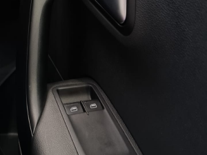 Volkswagen Polo Vivo hatch 1.4 Trendline - Image 3