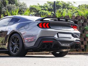 Ford Mustang Dark Horse fastback - Image 23