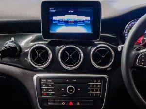 Mercedes-Benz CLA CLA200 auto - Image 10