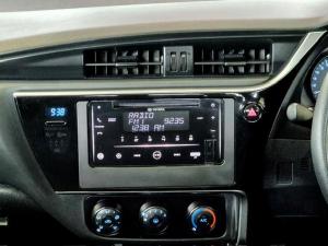 Toyota Corolla Quest 1.8 Plus manual - Image 13