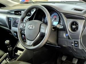 Toyota Corolla Quest 1.8 Plus manual - Image 18
