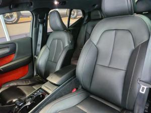 Volvo XC40 T5 AWD R-Design - Image 14