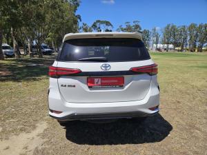 Toyota Fortuner 2.4GD-6 auto - Image 6