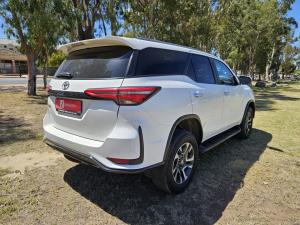 Toyota Fortuner 2.4GD-6 auto - Image 3