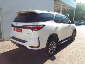 Toyota Fortuner 2.8GD-6 4x4 VX - Image 2