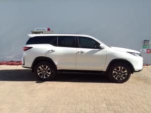 Toyota Fortuner 2.8GD-6 4x4 VX - Image 4