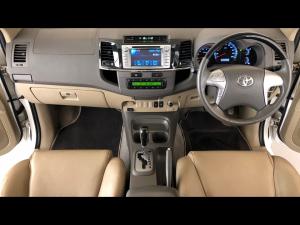 Toyota Fortuner 3.0D-4D Ltd edition auto - Image 6