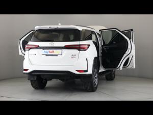 Toyota Fortuner 2.4GD-6 4x4 - Image 9