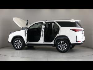 Toyota Fortuner 2.4GD-6 4x4 - Image 11