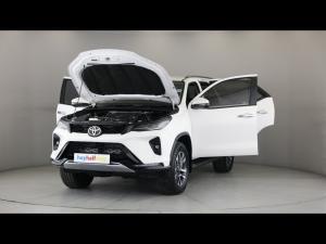 Toyota Fortuner 2.4GD-6 4x4 - Image 13