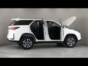 Toyota Fortuner 2.4GD-6 4x4 - Image 16