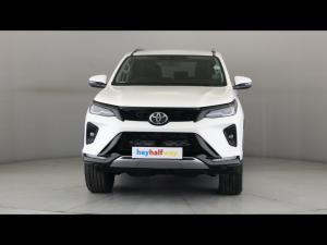 Toyota Fortuner 2.4GD-6 4x4 - Image 4