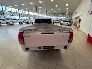Toyota Hilux 2.0 (aircon) - Image 5