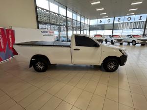 Toyota Hilux 2.0 (aircon) - Image 3