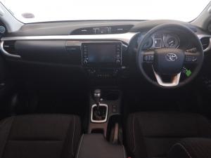 Toyota Hilux 2.8GD-6 double cab Raider auto - Image 6
