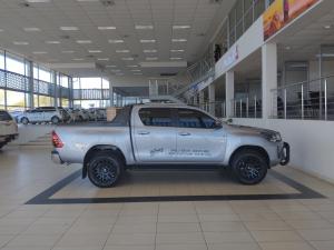 Toyota Hilux 2.8GD-6 double cab Raider auto - Image 3