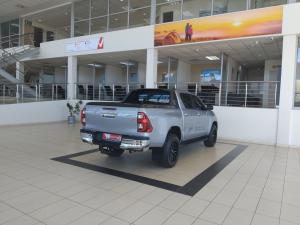 Toyota Hilux 2.8GD-6 double cab Raider auto - Image 3