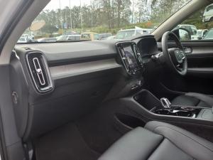 Volvo XC40 B3 Plus Dark - Image 7