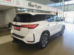 Toyota Fortuner 2.4GD-6 Raised Body automatic - Image 2