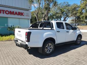 Isuzu D-MAX 300 HI-RIDE automatic D/C - Image 2