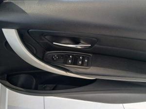 BMW 316i automatic - Image 14