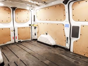 Ford Transit Custom panel van 2.2TDCi 92kW LWB Ambiente - Image 10