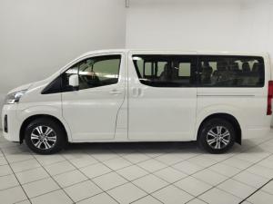 Toyota Quantum 2.8 LWB bus 11-seater GL - Image 3