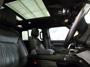 Land Rover Defender 110 D300 X-Dynamic SE - Image 5