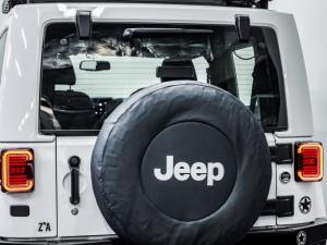 Jeep Wrangler 3.6L Polar Edition - Image 10