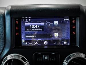 Jeep Wrangler 3.6L Polar Edition - Image 14