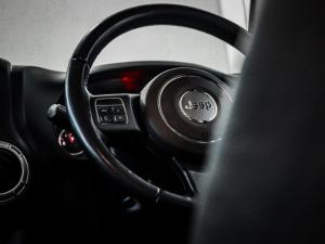 Jeep Wrangler 3.6L Polar Edition - Image 17