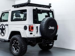 Jeep Wrangler 3.6L Polar Edition - Image 9